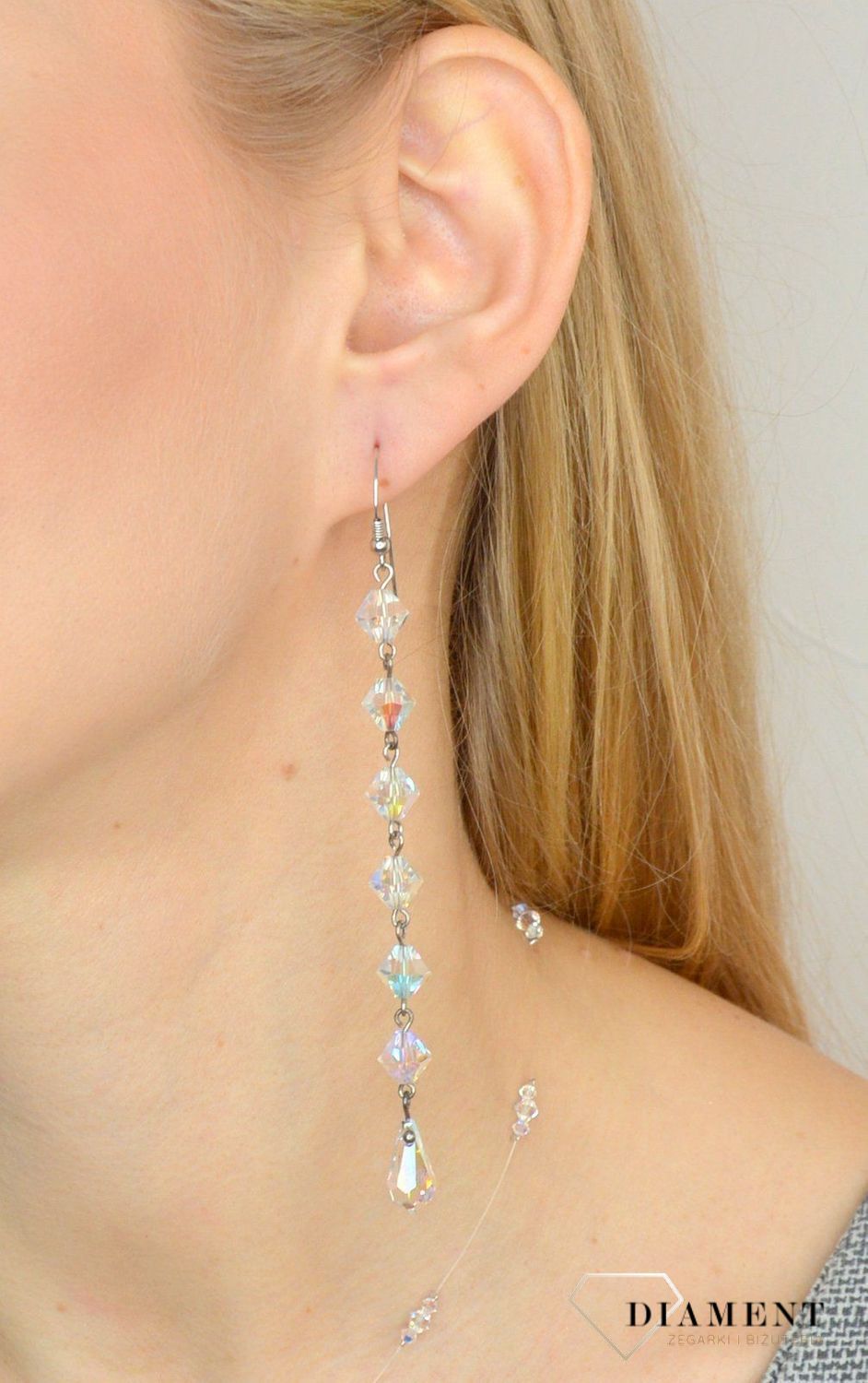 Kolczyki srebrne wiszące Swarovski 11 cm. Kolczyki Swarovski element w opalizującym kolorze KR 493-1 wykonana ze srebra próby 925 oraz ekskluzywnych kryształów Swarovski® crystals..jpg